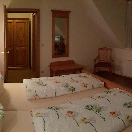 Grüner Hahn Hotel